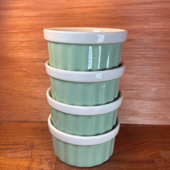Set of 4 Ceramic 4oz Ribbed Ramekins Natural Elements Dessert Custard Green - Picture 6 of 8